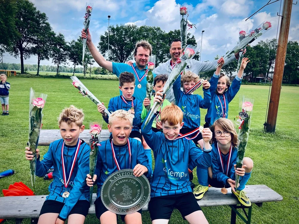 JO8-1 en JO13-1 Kampioen voorjaar 2022